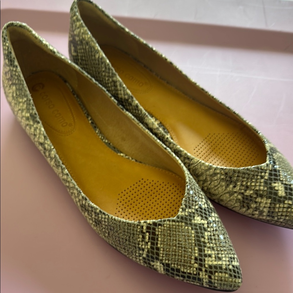 Corso Como Gray Flats with Classic Slip-On Design